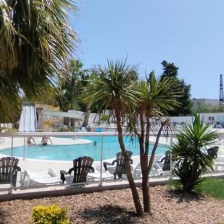 Mobil 4 Pers Ombrage Climatise Marvilla Parc Campsite