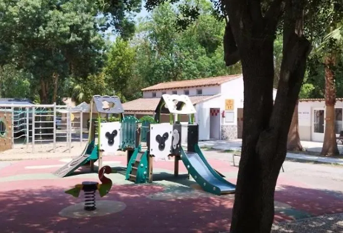 Mobil 4 Pers Ombragé Climatisé Marvilla Parc *